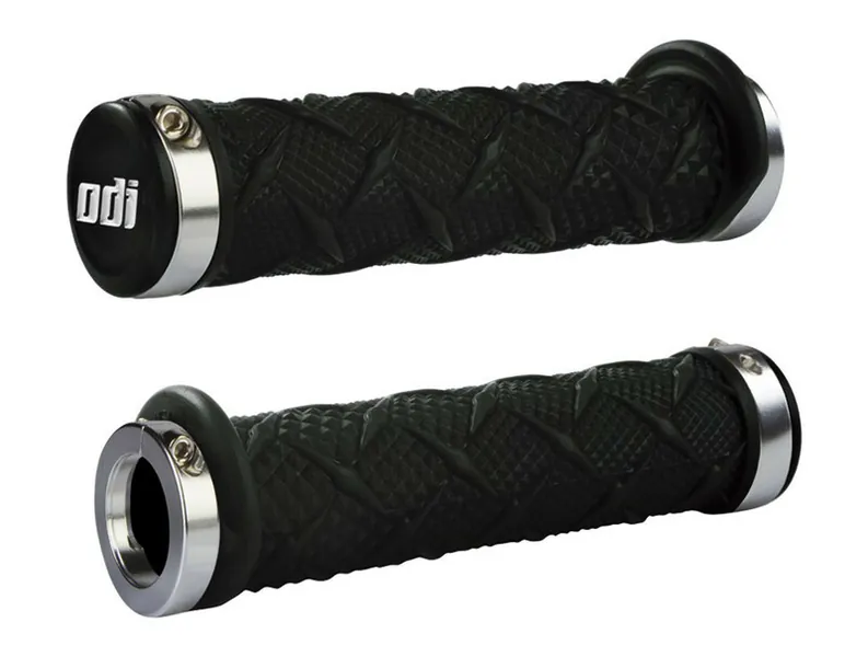 Puños ODI X-treme ATV Lock-On Negro/Plata
