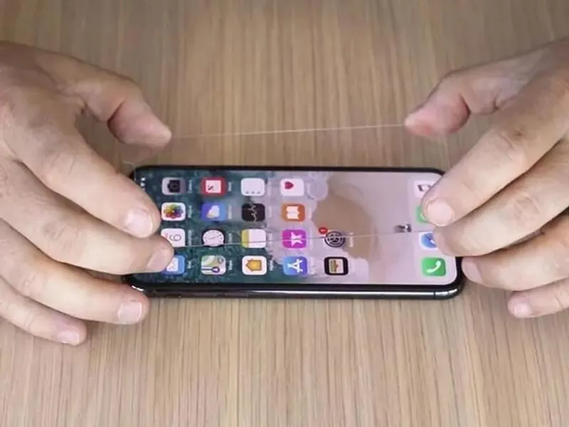 Protector de pantalla QUAD LOCK - 2 películas TPU flexibles - Google Pixel 8 Pro