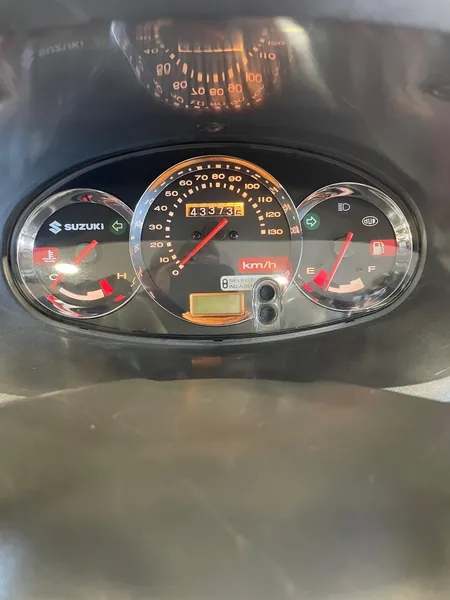 Suzuki Burgman 125cc 2006 - Imagen 4